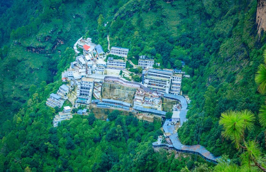 Nearest Airport to Vaishno Devi